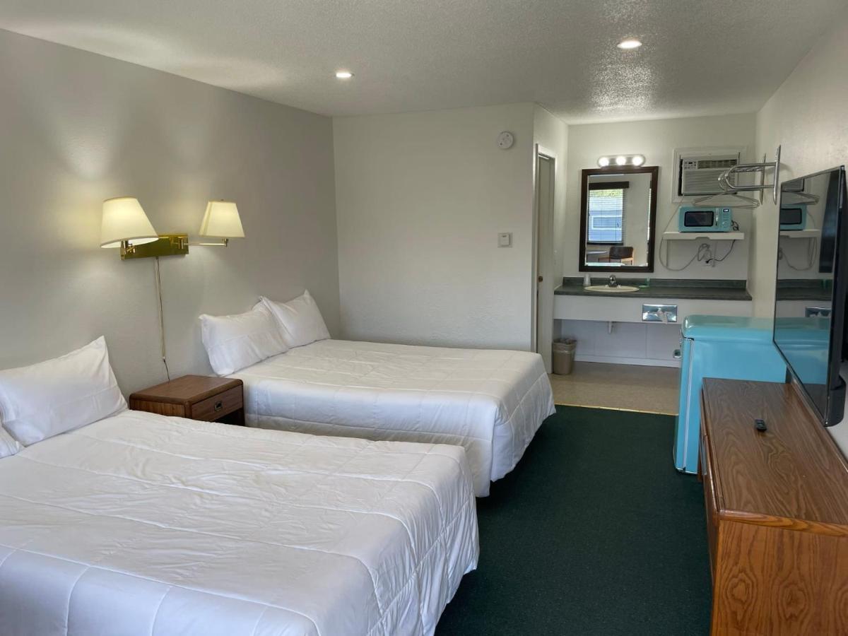 Poolside Double Rooms Lake City Zewnętrze zdjęcie