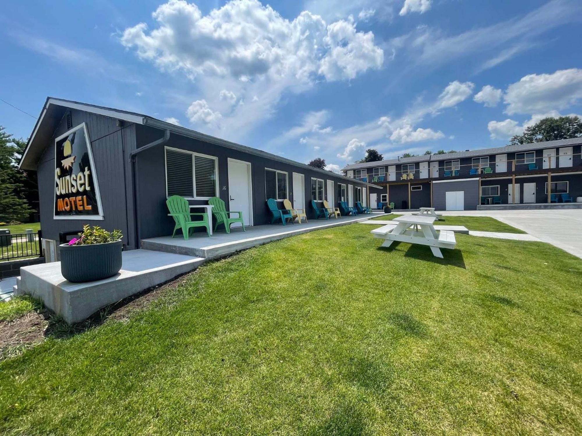 Poolside Double Rooms Lake City Zewnętrze zdjęcie